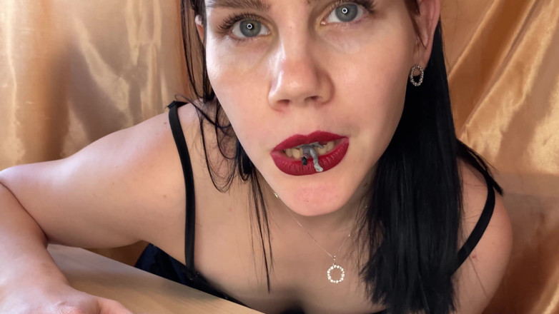 Anna Sky: Super obryně Anna je s tebou znovu 4K