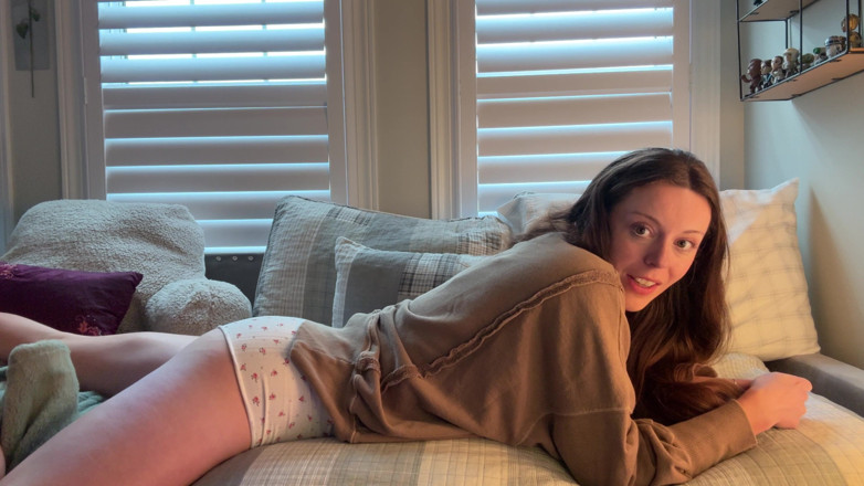 Nadia Foxx: Studeer Buddy wordt vervelend