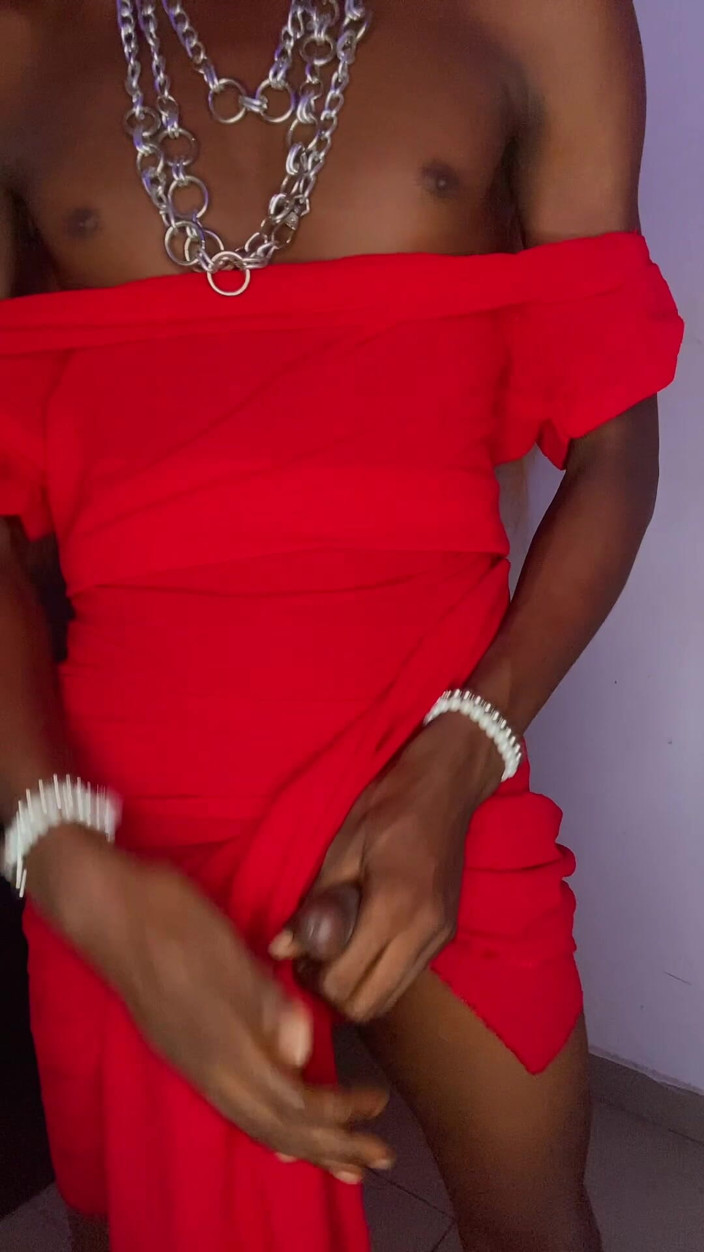 Cilia Hung: Grosse travestie noire