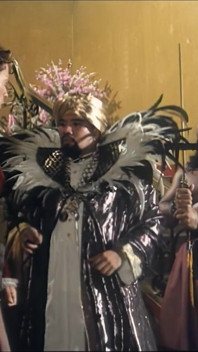 Lărgire retro, lins de pizdă și futai anal deasupra pulelor uriașe