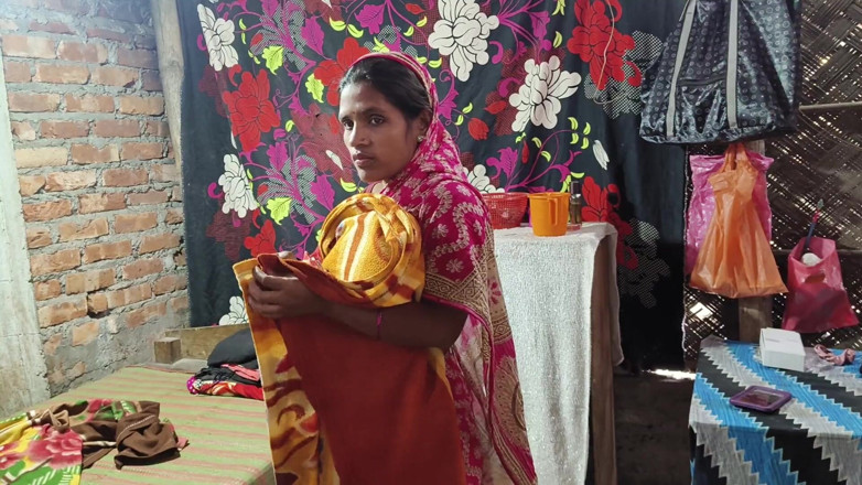 Localpron1: Village deshi indien, une fille sexy se fait baiser à la...