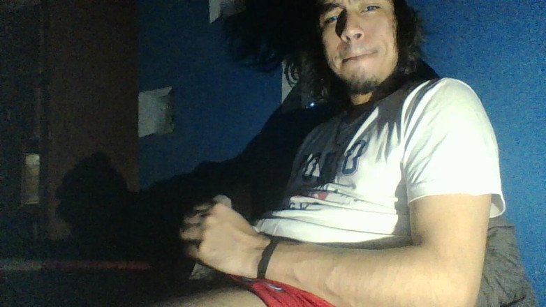 AlexAlejandro13: A Good Cock Desperate to Pull It