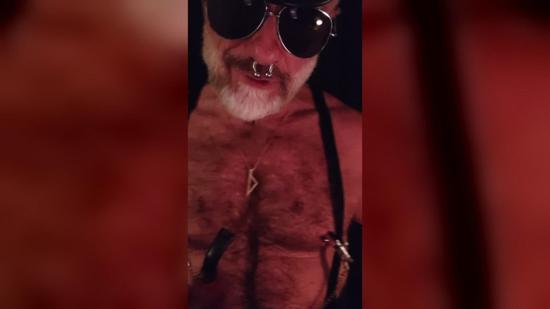 MusclesCigarsFFPig: 以及乳头加工
