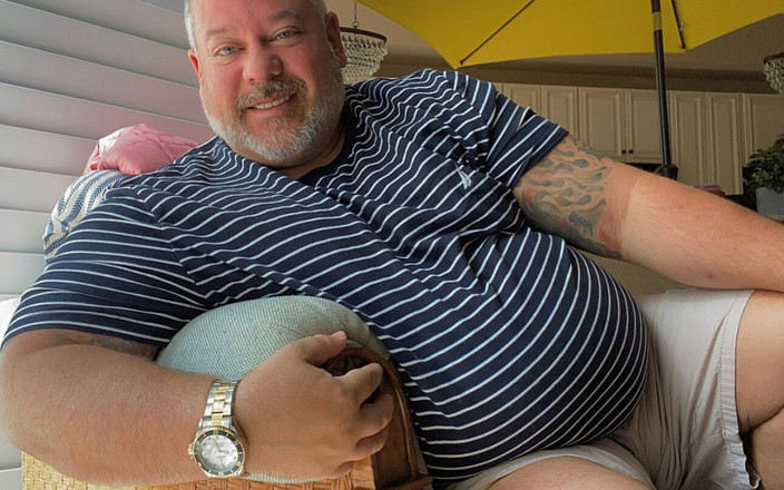 Hand-Free-Daddy-Chub: Pantat montok orgasme pantat montoknya dientot habis-habisan sampai orgasme