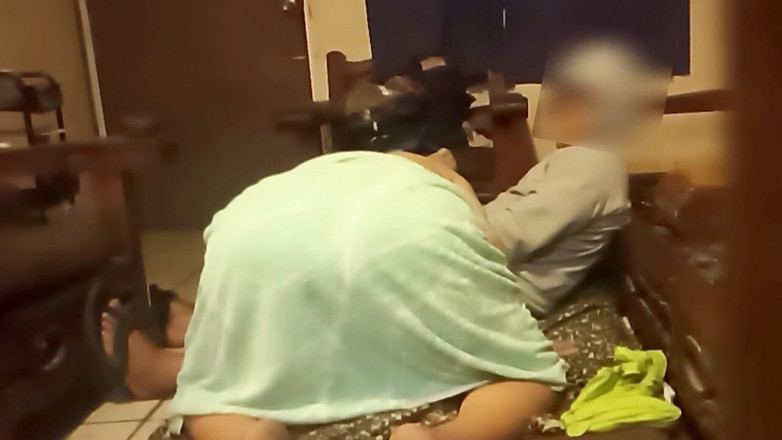 Tetto Michel: 義理の兄が誰もいない隙にフェラチオに来た