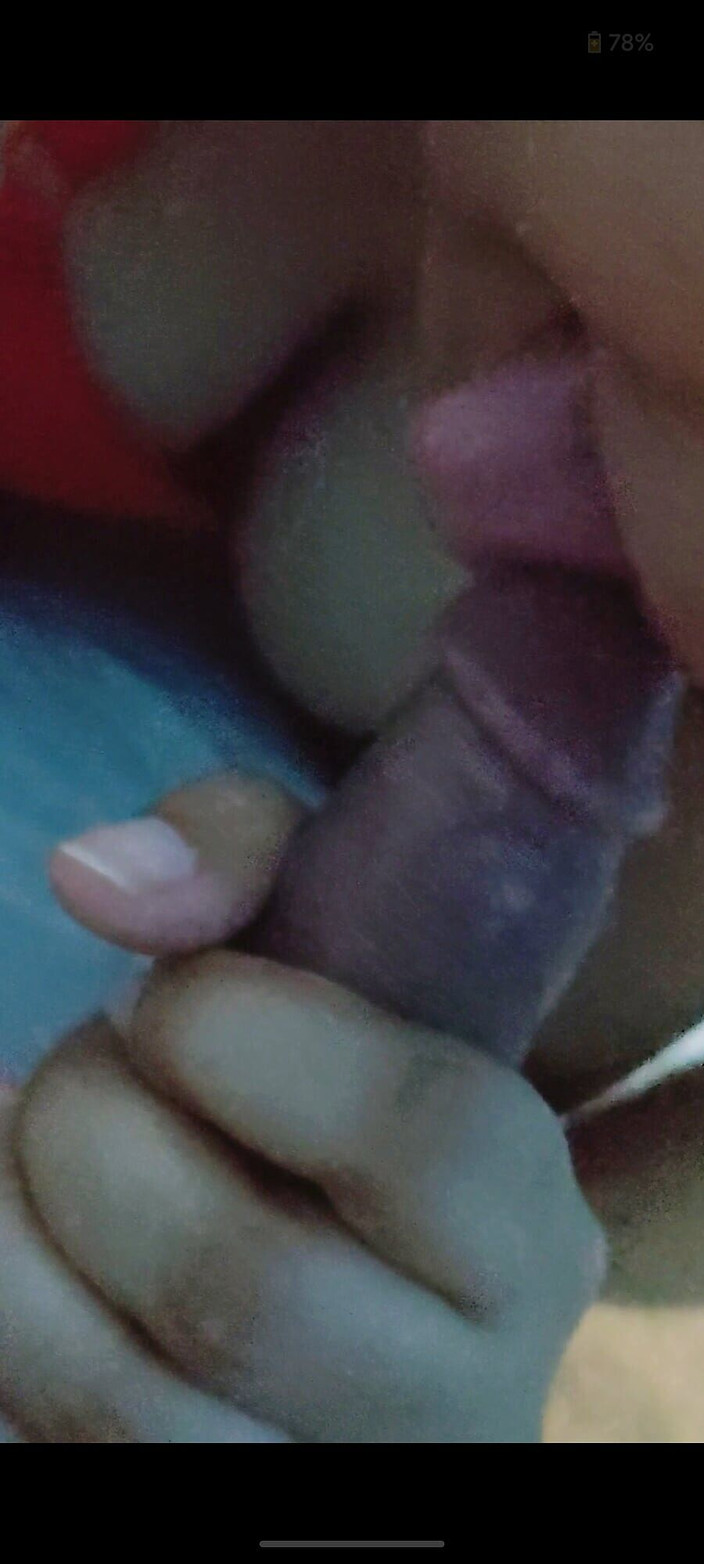 Creamy pussy: Chtivá manželka tvrdě šuká svým přítelem saje jeho ptáka a dává...