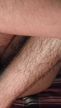 Pantat gay kembar ternganga dengan dildo buatan tangan