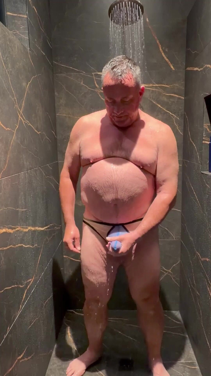 GottaLuvBB: Liebe, Aufnahme Unter Der Dusche