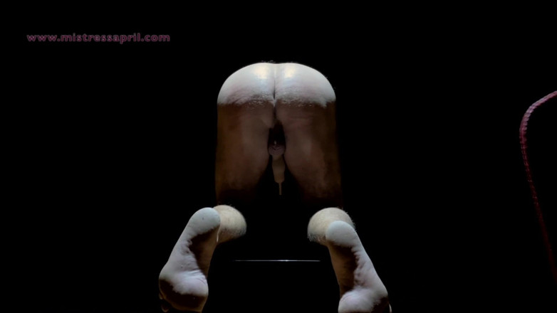 Mistress April: Dominatrix sahibe April - acının tonları