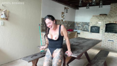 April BigAss: Bere Più Di 4 Litri Di Pipì Con Maidens_places!! Pipì Gialla...