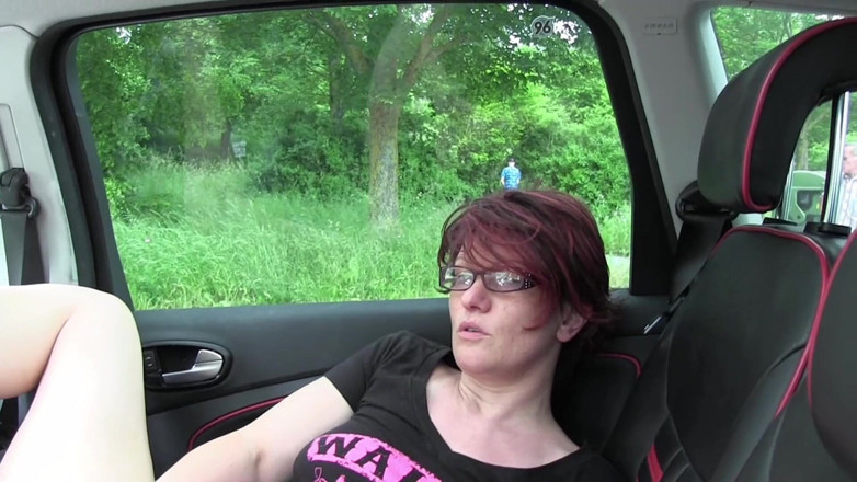 Popp Sylvie: Sexo al aire libre en autobahn alemana con Popp Sylvie