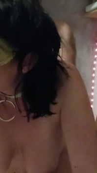 Doggy Facing Kamera Med MILF Granne