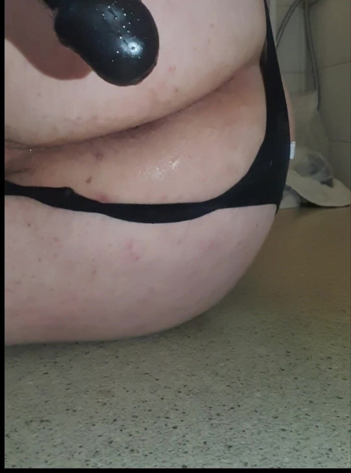 Ruthcross: Hanya dalam pantat