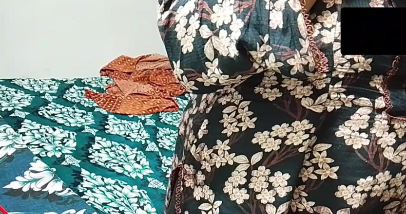 Abida pavreen: Kawan suami mengambil isteri panasnya dan meninggalkannya