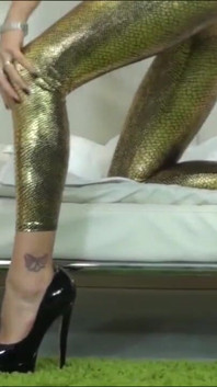 Sofia Cucci en haar fenomenaal spuiten