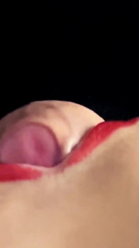 Final Gerakan Lambat. Memerah susu lubangnya dicrot sperma - close up