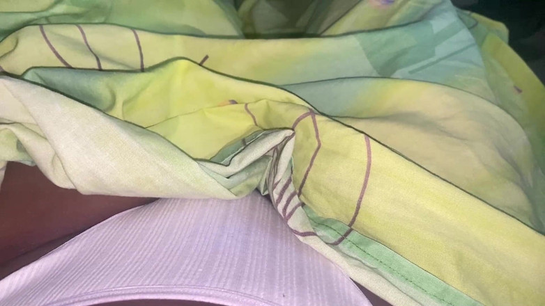 omairaberbatov: Weiße tanguita und guter cumshot