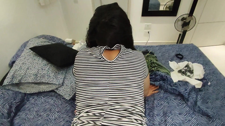 Porntner: Comment J’ai Relevé La Robe De La Femme De Mon...