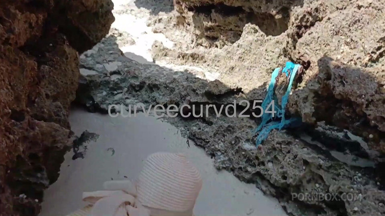 Curveecurvd254: Ich wurde von einem fremden am strand gefickt