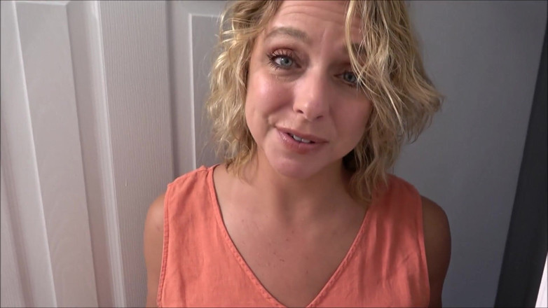 Alex Adams: Verpleegster stiefmoeder controleert me - Brianna Beach - stiefmoeder komt eerst