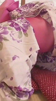 Bà nội trợ hưng phấn làm tình với khách du lịch trong khách sạn suối nước nóng.