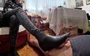 Mistressyammyboots: Umiliazione e adorazione davanti agli stivali della Padrona