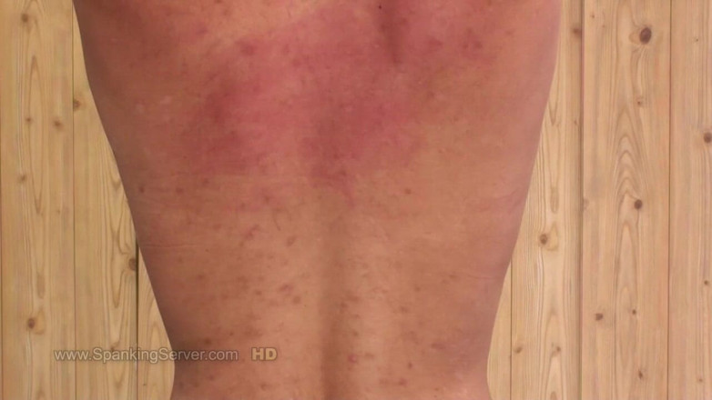Spanking Server: Vinnie bare back whip