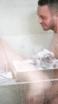 Secret Shower Affair at the Cheating Hotel!