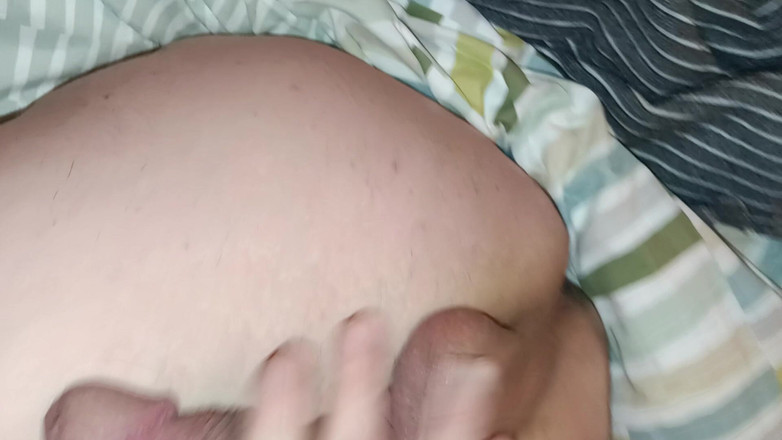 Titi19: Trục xuất phích cắm niệu đạo