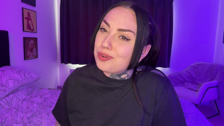 Miss Valentina: Hapuskan Maklumat Anda