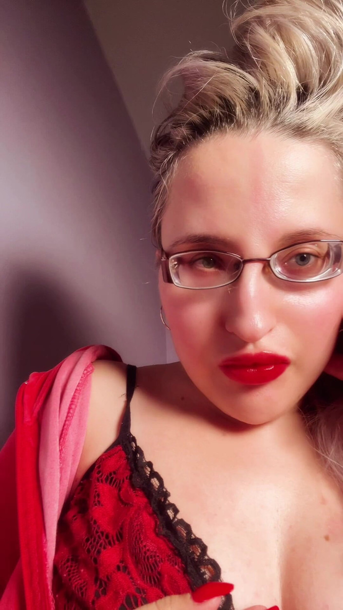 FinDom Goaldigger: Perfect Lips, rote lippen glossen, Lippenstift-fetisch, Findom Torwart Lippen Sucht