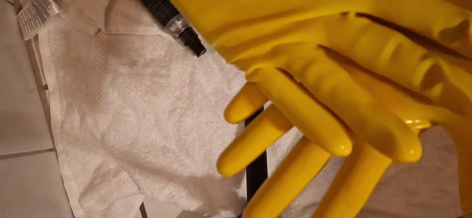 Dreamofevolution: Latexhandschuhe