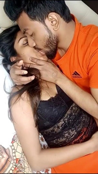 Indiana namorada namorado beijando boquete sexo vídeo claro hindi audio