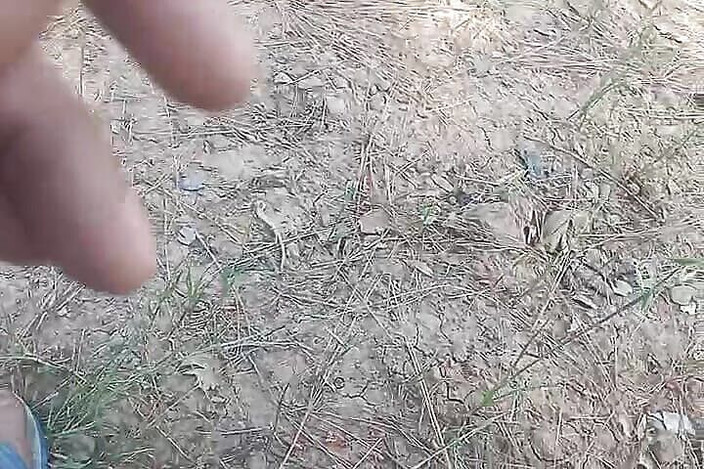 Gangbang straight: Ejekulasi penis di terowongan