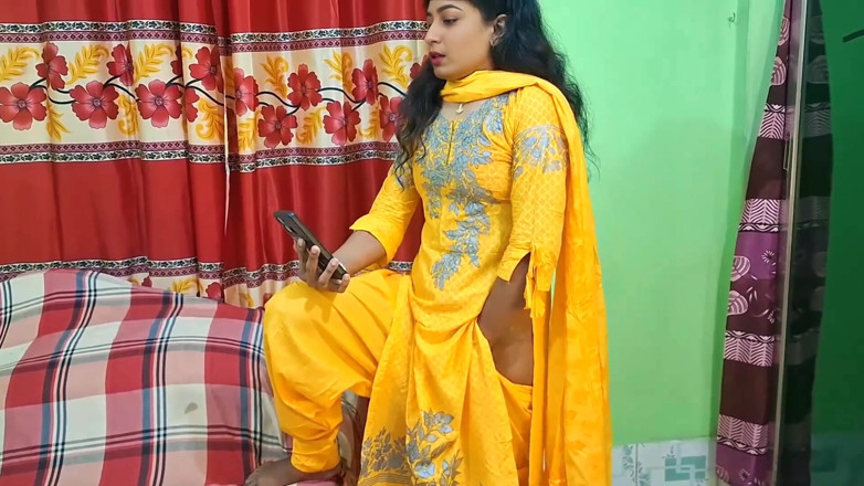 Laila xxx porn169: Meine Desi-stiefschwester fingerte ihre muschi, ich half sie mit meinem...