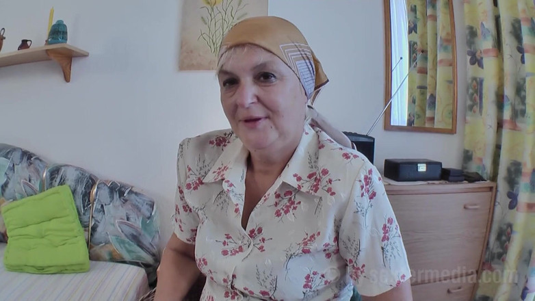 Sextermedia by Pete: Pepek nenek dikongkek dalam gaya doggy