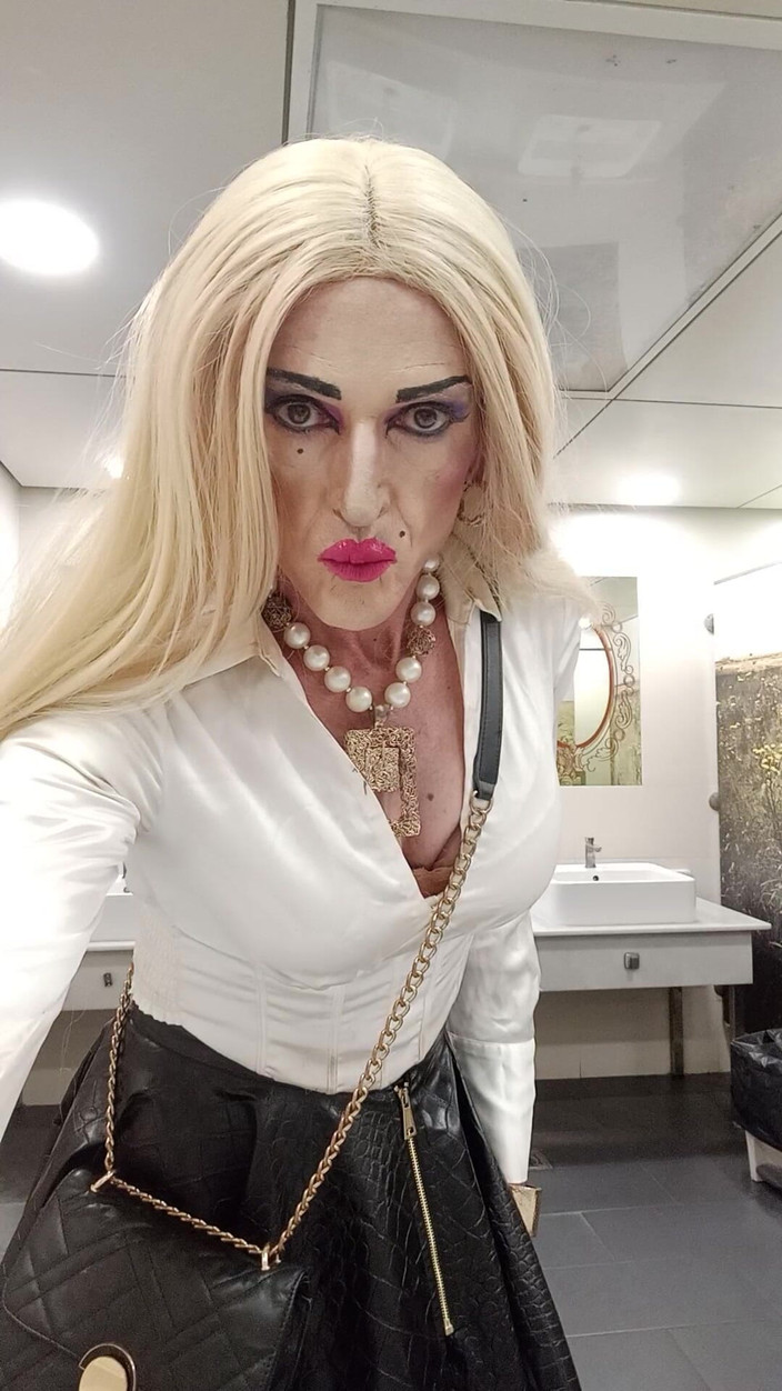 Tatiana Zorrita: 금발