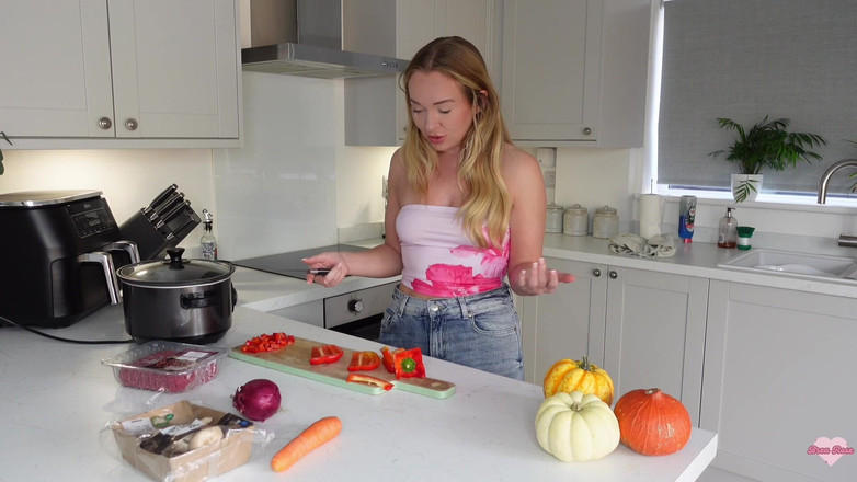 Brea Rose: Kochen mit stiefmutter, kostenloses video