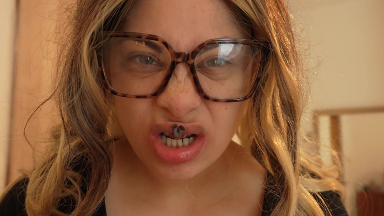 AmayaMori: La faccia fetish della sorellastra gigantessa fa facce di ahegao...