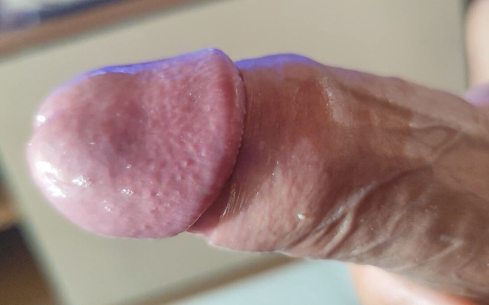 DaddyDoted: Une Étrange Bite Bosselée Avec Une Tête Gigantesque.