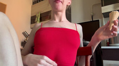 Skinny_lady69: Asmr jíst zmrzlinové podpaží fetiš zblízka