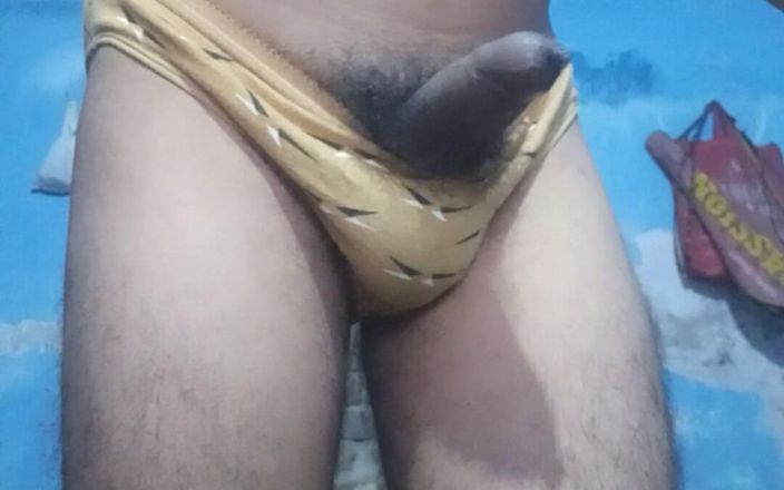 Lustyizlife: Ragazzo effeminato indiano arrapato con fimosis di cazzo si masturba...