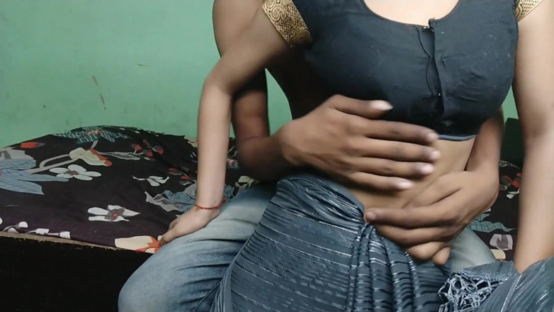 Hashini Hirunika: Desi stiefschwester wird von geilem indischem stiefbruder gefickt
