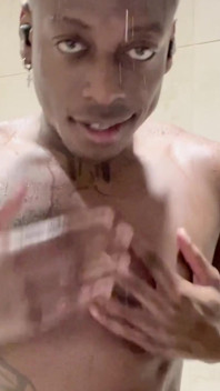 One Full Length Video/feeding Coming Out Tomar