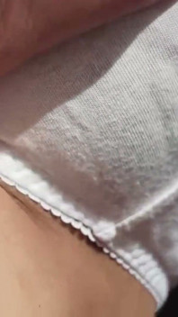 La ex aprendiz de ídolos engaña a su novio en unas aguas termales. Sexo crudo y preñadas la dejan con ganas de quedarse.1er