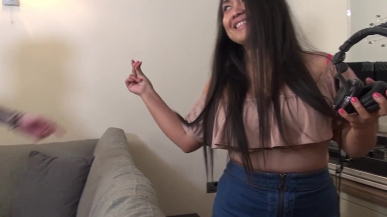 Ukaffair: 바람피는 와이프 클럽