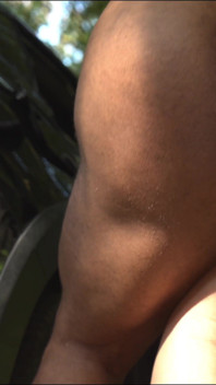 Bbw zralá drsná pěst ošukaná v kufru