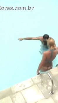 Boy films shameless friends naked in the pool