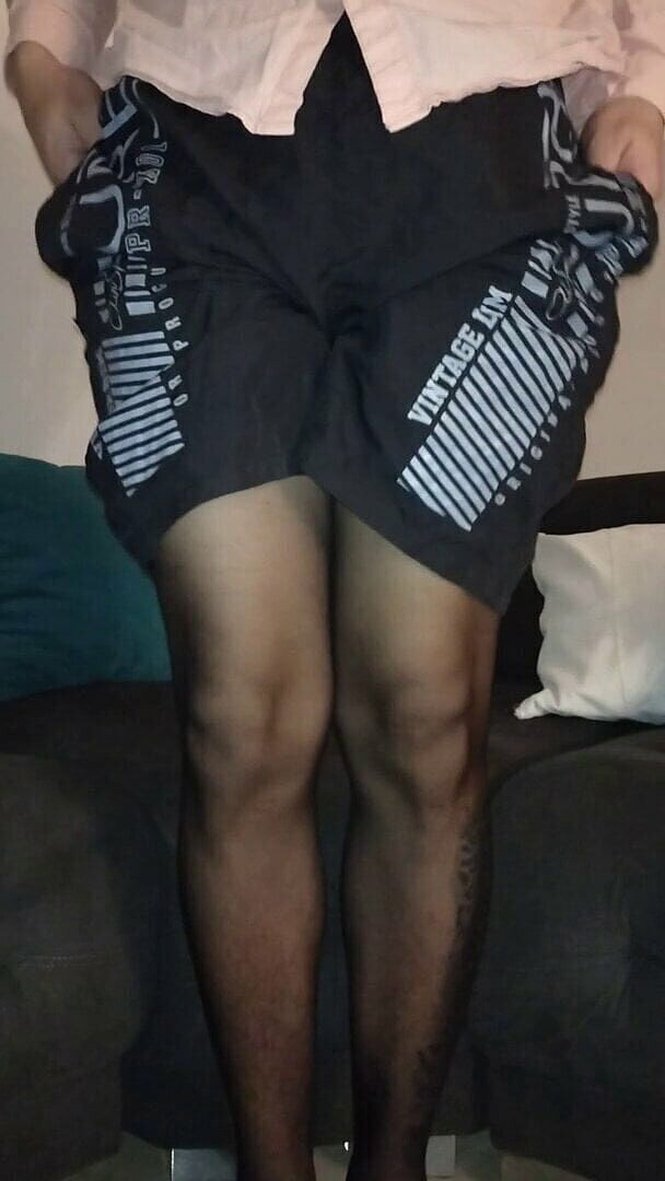 Tomas Styl: Latino in collant per te dopo una giornata in ufficio