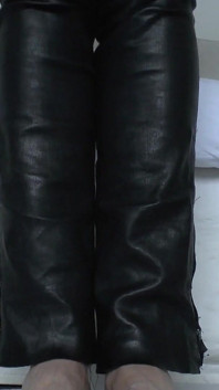 Na gaiola do pau, anal, refeição com os pés, pau entre as pernas permitido para foder Lady Victoria Valente